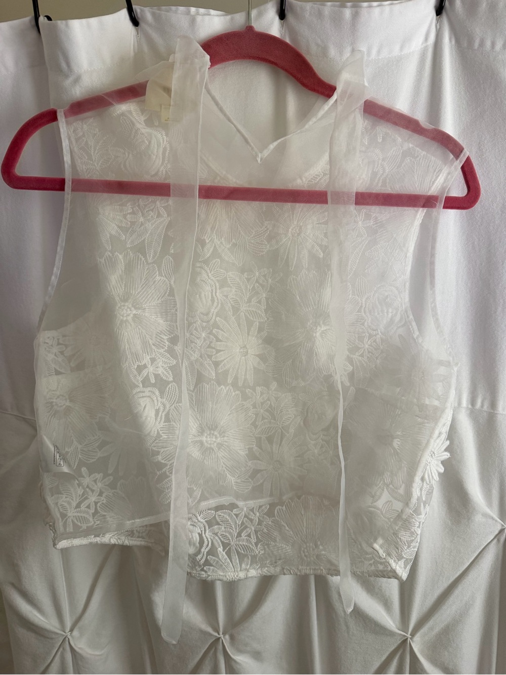 Maeve Sleeveless Sheer Floral Blouse - Picture 3 of 8